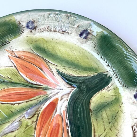 Kani of Hawaii Majolica Pottery Bird of Paradise Flower Plate - 10 1/2" Kona - Picture 4 of 6